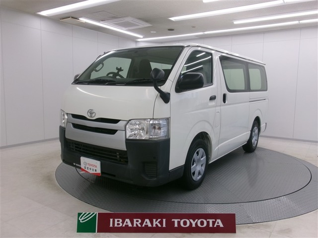 トヨタ ハイエースバン 