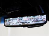 入庫時・販売時・納車前に、弊社基準の68項目に及ぶ点検整備を実施しております。