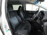 長時間の運転でも疲れにくいシートです。