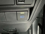 オートマチックハイビームとは、先行車や対向車のライトを認識し、ハイビームとロービームを自動で切り替える機能です。夜道の視界を確保します。詳細は販売店スタッフまでおたずねください。