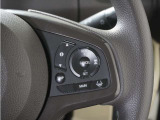 ◆アダプティブクルーズコントロール◆予め設定した車速内でクルマが自動的に加減速。前走車との適切な車間距離を維持しながら追従走行します。【LKAS】車線維持支援システムでステアリング操作を支援。