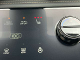 ステアリングヒータースイッチ、運転席シートヒータースイッチです。