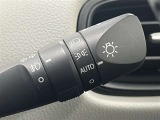 AUTOの位置にセットしておくと、暗くなったら自動でライトの点灯をサポートしてくれます!高速道路でのトンネル通過時など便利です!