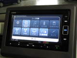 ナビゲーションは純正メモリーナビ(VXM-204VFi)を装着しております。AM、FM、CD、DVD再生、Bluetooth、音楽録音再生、フルセグTVがご使用いただけます。