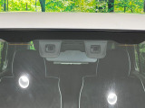【スズキ セーフティサポート】走行中に前方の車両等を認識し、衝突しそうな時は警報とブレーキで衝突回避と被害軽減をアシスト。より安全にドライブをお楽しみいただけます。