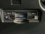 ETC車載器搭載しております。高速道路も料金支払いレーンに並ばず通過でき、とても便利です。ETCカードもお車購入時に入会する事ができます。お気軽にお問い合わせ下さい。