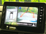 【マルチアラウンドモニター】専用のカメラにより、上から見下ろしたような視点で360度クルマの周囲を確認することができます☆死角部分も確認しやすく、狭い場所での切り返しや駐車もスムーズに行えます。