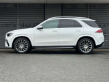 エアサスペンション(車内のスイッチで車高を上げる事が出来ます)・ルーフレール。