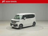 ご来店ありがとうございます。車両紹介の詳細写真とコメントが掲載してあります。是非ご覧ください。当社グループ会社のスズキ販売店より仕入れた届出済未使用車のスペーシアカスタムHVが入荷しました。