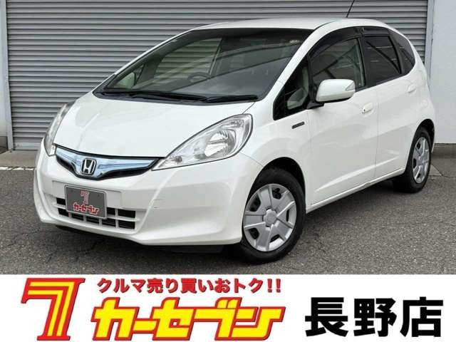 フィットハイブリッド 1.3 シーズ