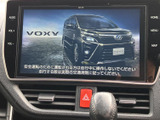 使いやすいインターフェースが、運転をより快適にします。直感的な操作で必要な情報にスムーズにアクセスでき、楽しいドライブをサポートします。