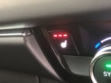 【シートヒーター】スイッチを押せば、座面と背もたれで体を温めてくれます♪