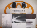スマートキー&エンジンスターター付。取扱説明書とメンテナンスノートもあります☆品質評価シート付いてます!トヨタ認定中古車ライト!!