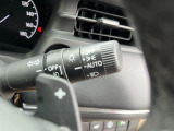 【オートライト】車外の明るさに応じて自動で点灯します!手動で点灯/消灯させることも可能ですよ♪
