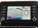 後方確認をサポートするモニターは、駐車時など狭い場所での運転を楽にします。安全運転に貢献します。