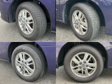 195/65R15 純正アルミホイール装着。タイヤはまだまだ使えます。ホイールに若干キズありです。