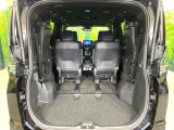 後席を格納すると、これだけの広さが!シーンに合わせたシートアレンジで、大きな荷物も積むことが出来ます♪