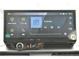 高精細の大型10インチタッチスクリーン。オーディオ、ハンズフリー通話、ドライブアシスト設定などの操作を直感的に行えます。AppleCarPlay/AndroidAutoのミラースクリーンにも対応。