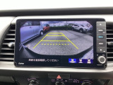 リアカメラ装備です♪狭い場所での駐車や雨の日・夜間など視界の悪いコンディションでのストレスの軽減にもなります!