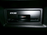 ETC2.0装備♪従来のETCの高速利用料金の収受だけではなく、渋滞回避や安全運転支援といったドライバーに有益な情報を提供してくれます♪