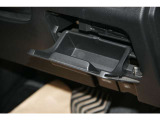 ビルドインタイプのETC車載器がスッキリと収まっています。