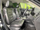 運転席シート廻りは使用感も少なく、良好な状態となっています。丁寧に使われていたことがよくわかりますね。