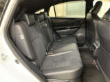 中古車をキレイで気持ちよくお乗りいただけるよう、まるごとクリーンでエンジンルームから、シートを外した洗浄まで、目に見えない部分も徹底的に洗浄しています!