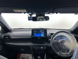 落ち着いたカラーの内装で、ゆったりと運転したい方に。