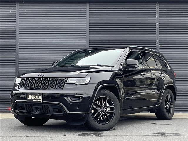 グランドチェロキー リミテッド 4WD 本革シート