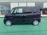 外装に目立つようなキズや凹みはみられず状態良く保たれていますが、中古車なので全くの無キズということはありません。外装の状態につきましては実車にてご確認をお願いします。