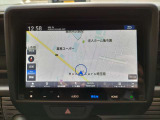 純正ホンダコネクト8インチナビが装備されています。
