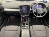 XC40 B4 AWD モメンタム 4WD 