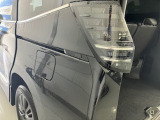 電動パワーバックドアの開閉スイッチです。