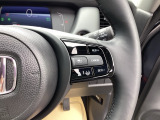 Hondaセンシングの機能のひとつ、アダプティブクルーズコントロール付!アクセルから足を離しても設定したスピードと前車との車間を保ち走行してくれます!車線維持もアシスト☆高速道路で疲労軽減ですね☆