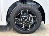 自社鈑金工場・陸運局指定整備工場も完備しております!月100台以上の車を整備しております!ベテランの整備士多数在籍☆彡納車時の点検・整備にもご安心ください!!