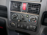 このお車の在庫状況は西脇ユーカーランド専用ダイヤル 0078-6002-9499080へお問合せ下さい♪