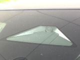 【ホンダセンシング】走行中に前方の車両等を認識し、衝突しそうな時は警報とブレーキで衝突回避と被害軽減をアシスト。より安全にドライブをお楽しみいただけます。