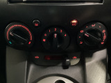 ディスプレイオープンで中に音楽CDを挿入可能です。※オーディオ類は保証対象外となります。