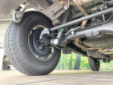 お車を安心してお乗りいただく為には、足回りの定期点検が欠かせません。サービスサポート(有償保証)では無料点検もご提供しており、安心のカーライフをお過ごしいただけるサポート体制が整っています。