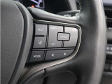 車間距離を保ちながら追従走行するレーダークルーズコントロール(全車速追従機能付)装備。ミリ波レーダーと単眼カメラで先行車を認識し、設定した車間距離を保ちながら追従走行を支援します。