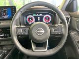 【純正革巻きステアリング】上質な革を使用することで、手にしっかり馴染みとても運転しやすいハンドルです♪