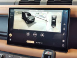 【3Dサラウンドカメラ(360&deg;カメラ)】全方位の死角となる部分や発進時・駐車時・細い路地からの運転などカメラを通してモニターで確認することが可能です。
