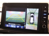純正のマルチビューカメラが装備されています!上から見下ろしたような視界のカメラが駐車をサポートします!