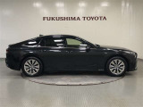 【まるごとクリーニング】シートを取り外し、車内を徹底洗浄。隅々まで丁寧に仕上げています。