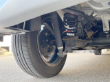 お車を安心してお乗りいただく為には、足回りの定期点検が欠かせません。サービスサポート(有償保証)では無料点検もご提供しており、安心のカーライフをお過ごしいただけるサポート体制が整っています。