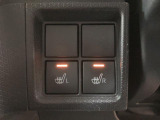 運転席助手席シートヒーター装備です 寒い日に嬉しい装備です ♪暖房使わなくても結構快適ですよ。