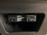 ETCを装備しています☆有料道路の料金所をノンストップで通過できてとても便利です☆高速道路のETC割引なども使えるのであるに越したことはない機能です!