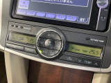 【オートエアコン】一度お好みの温度に設定すれば、車内の温度を検知し風量や温度を自動で調整。暑い&hellip;寒い&hellip;と何度もスイッチ操作をする必要はありません。快適な車内空間には必須の機能ですね♪