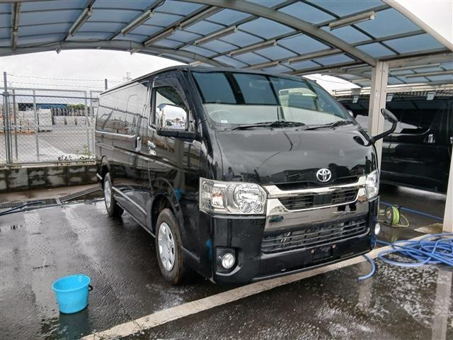 トヨタ ハイエースバン 