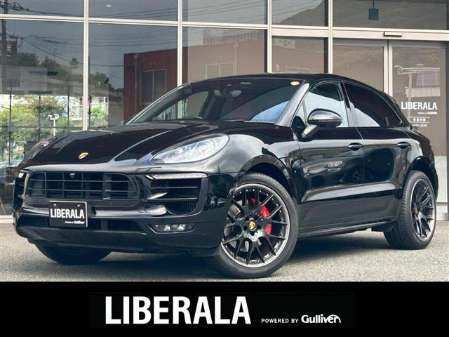 マカン GTS 4WD 本革シート
